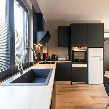 Daire F & B Collection - Downtown Flat For 3 Selanik